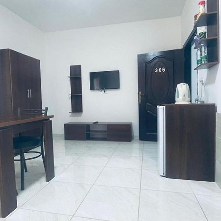 Faraseen Apartments Al Qastal Экстерьер фото