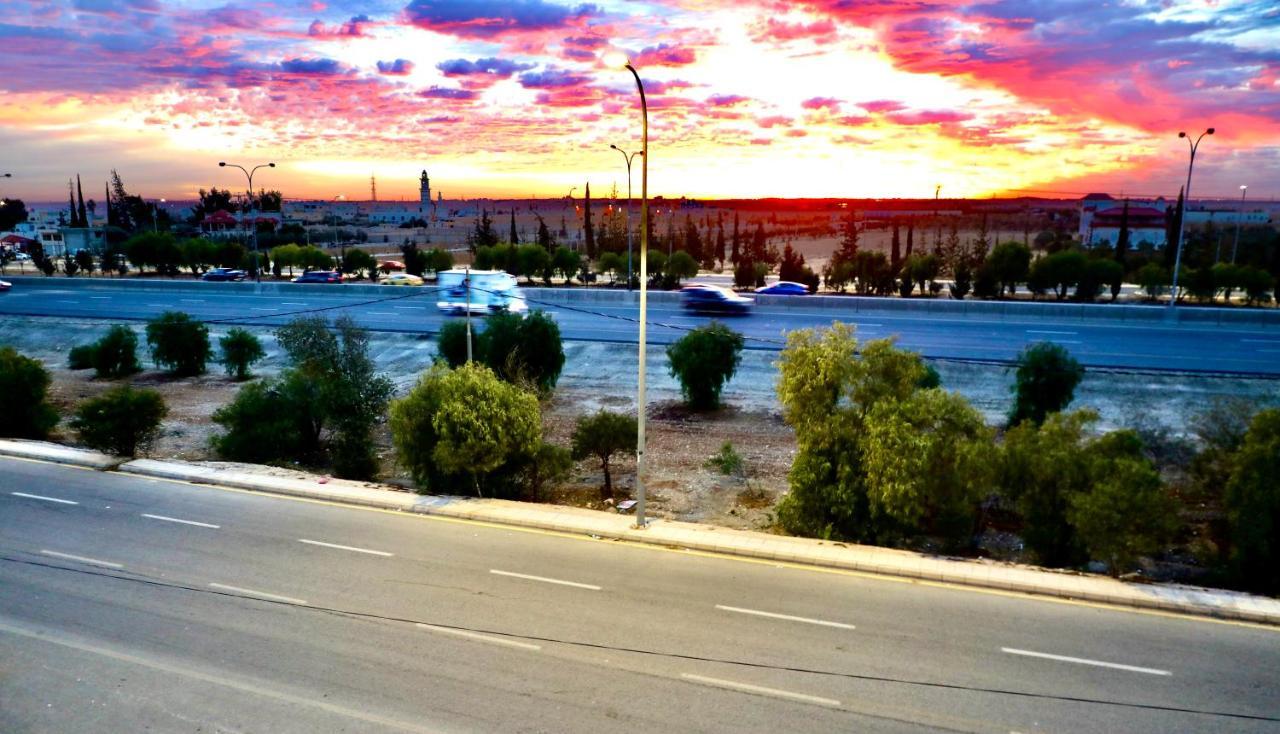 Faraseen Apartments Al Qastal Экстерьер фото