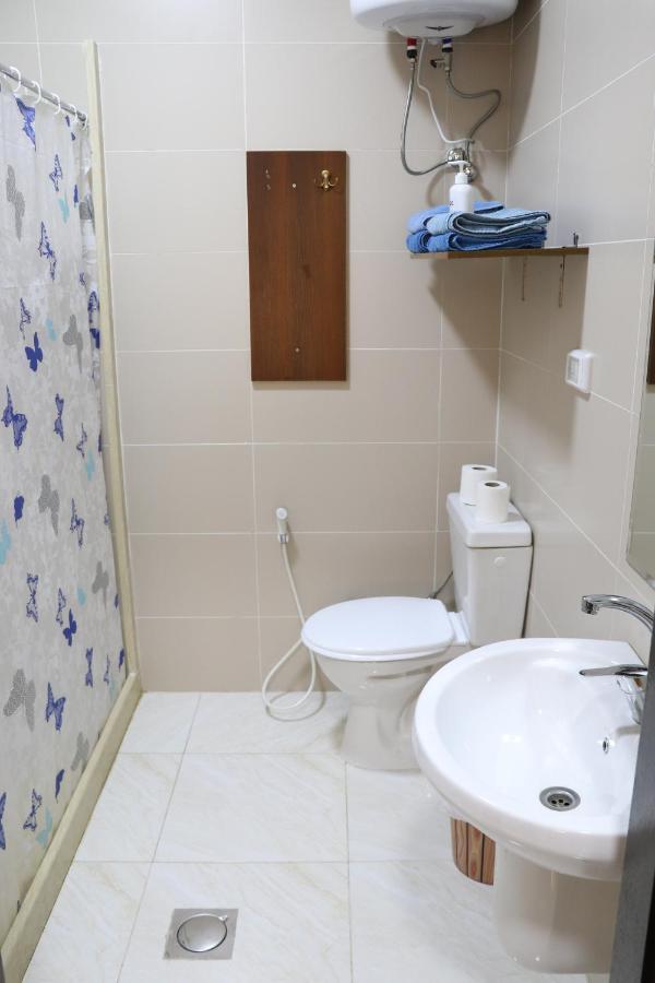 Faraseen Apartments Al Qastal Экстерьер фото