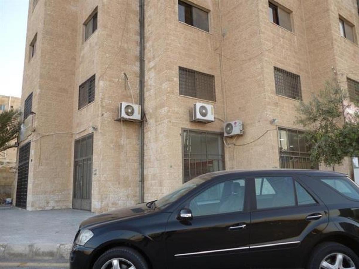 Faraseen Apartments Al Qastal Экстерьер фото